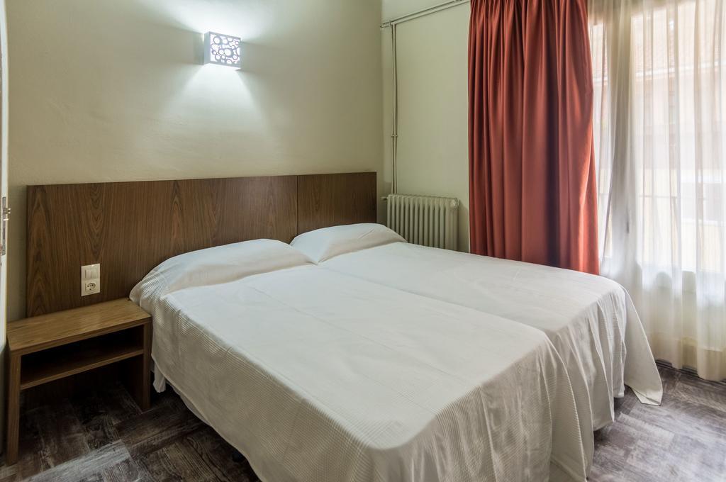 Hostal Sant Miquel 巴拉格尔 外观 照片