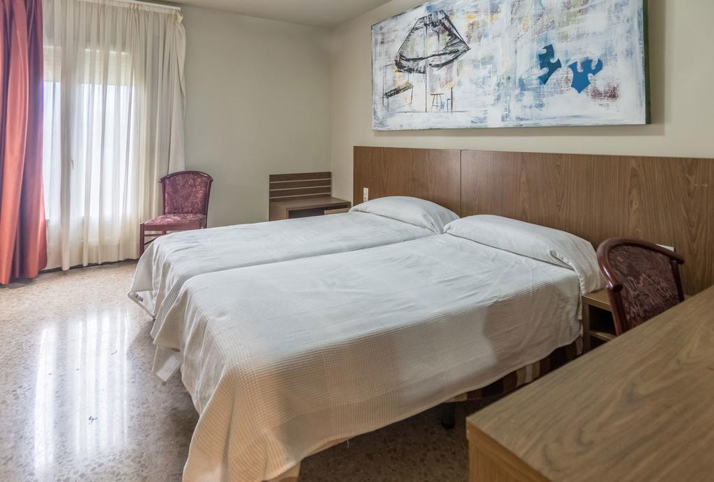 Hostal Sant Miquel 巴拉格尔 外观 照片